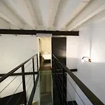 Loft Palazzo D'amelj * バーリ