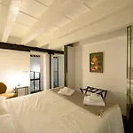 Loft Palazzo D'amelj バーリ