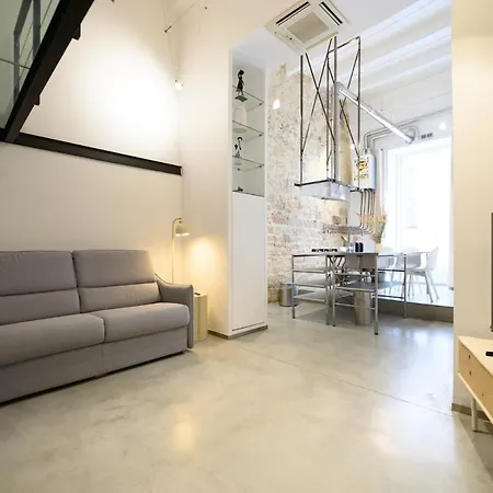 Loft Palazzo D'amelj * バーリ